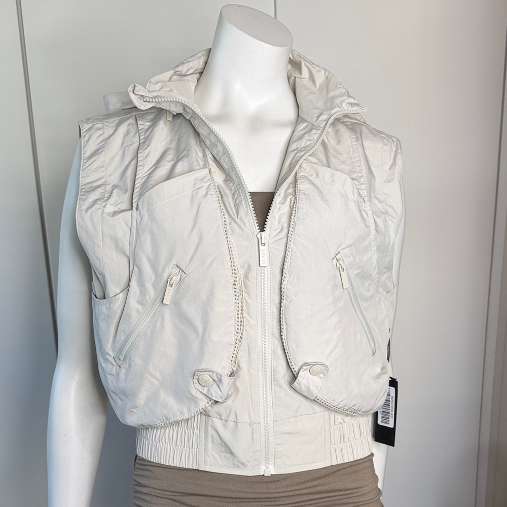 Women's Ivory Zip-Up Vest